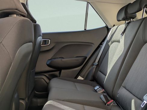 New 2026 Hyundai Venue SE FWD image 17