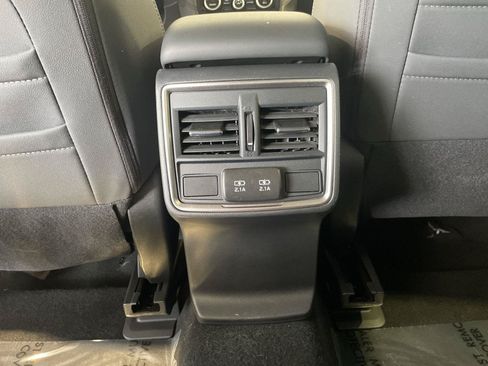 Certified 2023 Subaru Forester Premium AWD/4WD image 13