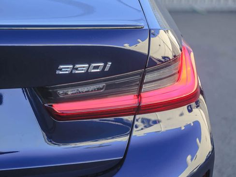 New 2026 BMW 330i Sedan w/ M Sport Package image 7
