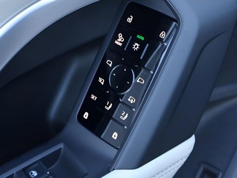 New 2025 Audi Q5 Premium Plus image 11