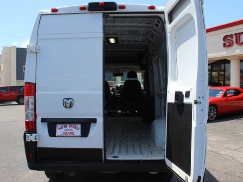 Used 2023 RAM ProMaster 2500 FWD image 13