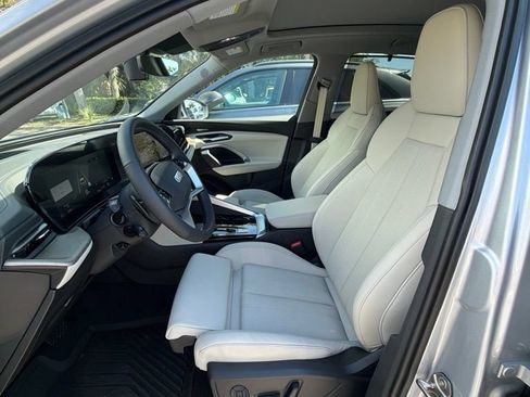 Used 2026 Audi Q5 Prestige AWD/4WD image 2