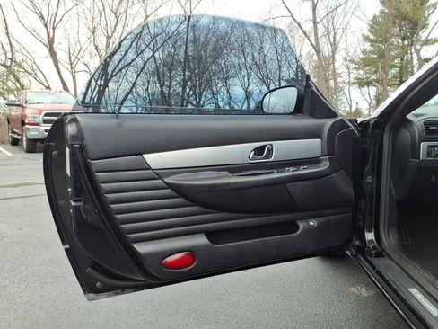 Used 2005 Ford Thunderbird Deluxe image 13