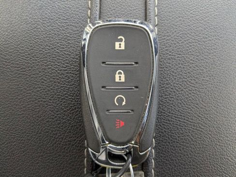 Used 2025 Chevrolet Blazer LT image 30