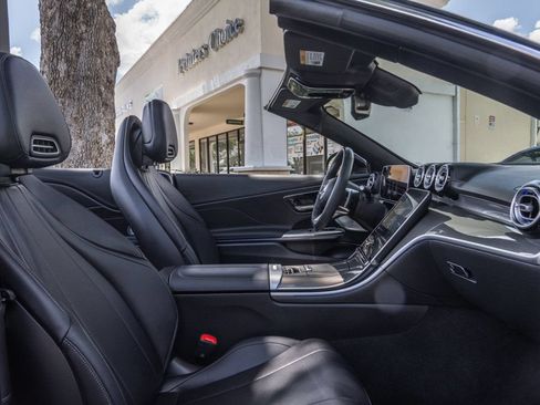 Used 2024 Mercedes-Benz CLE 300 4MATIC Cabriolet image 22