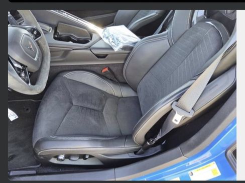 Used 2024 Chevrolet Corvette Stingray Preferred Cpe w/ Battery Protection Package RWD image 6