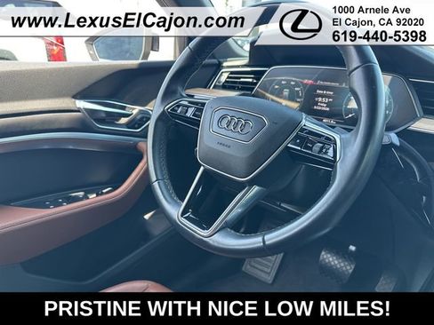Used 2024 Audi Q8 e-tron Premium AWD/4WD image 8