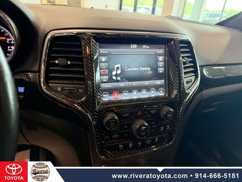 Used 2018 Jeep Grand Cherokee Laredo AWD/4WD image 22