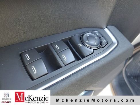 New 2026 GMC Sierra 1500 SLE AWD/4WD image 9