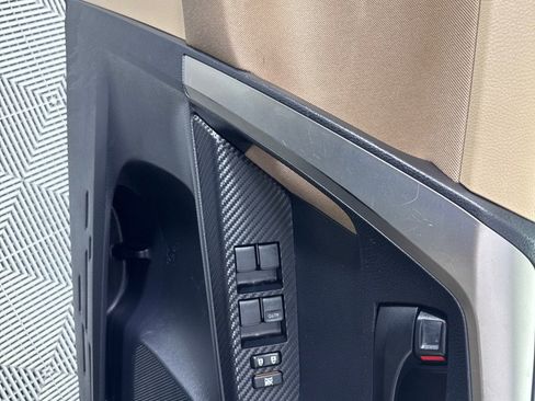 Used 2013 Toyota RAV4 XLE image 13