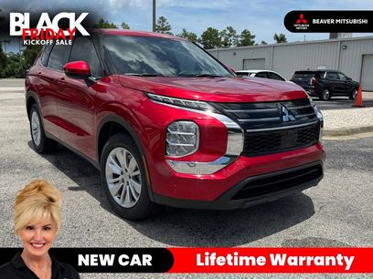 New 2025 Mitsubishi Outlander ES