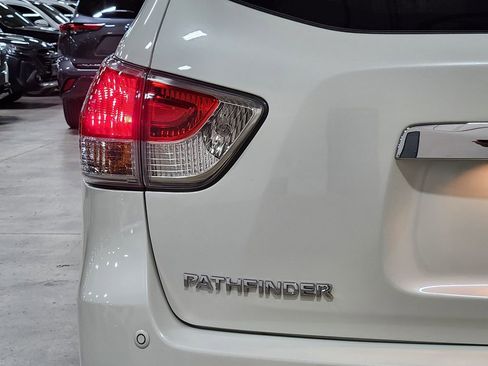 Used 2016 Nissan Pathfinder Platinum image 20