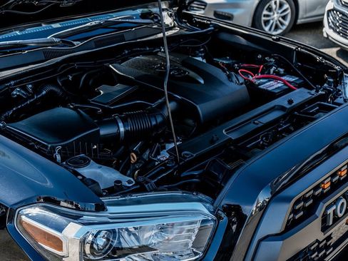 Used 2020 Toyota Tacoma TRD Sport image 44