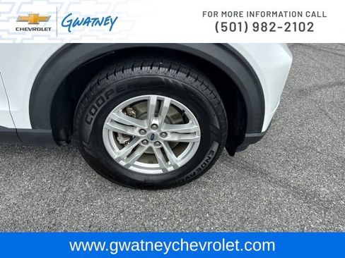 Used 2020 Ford Explorer XLT RWD image 12