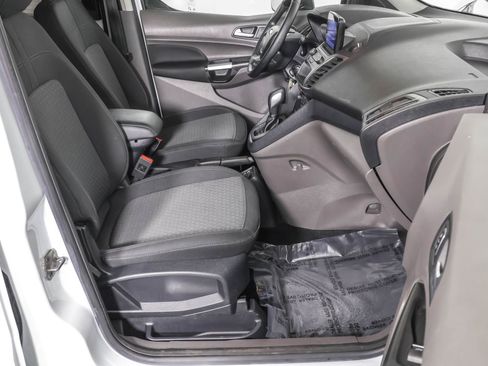 Used 2022 Ford Transit Connect XLT image 41