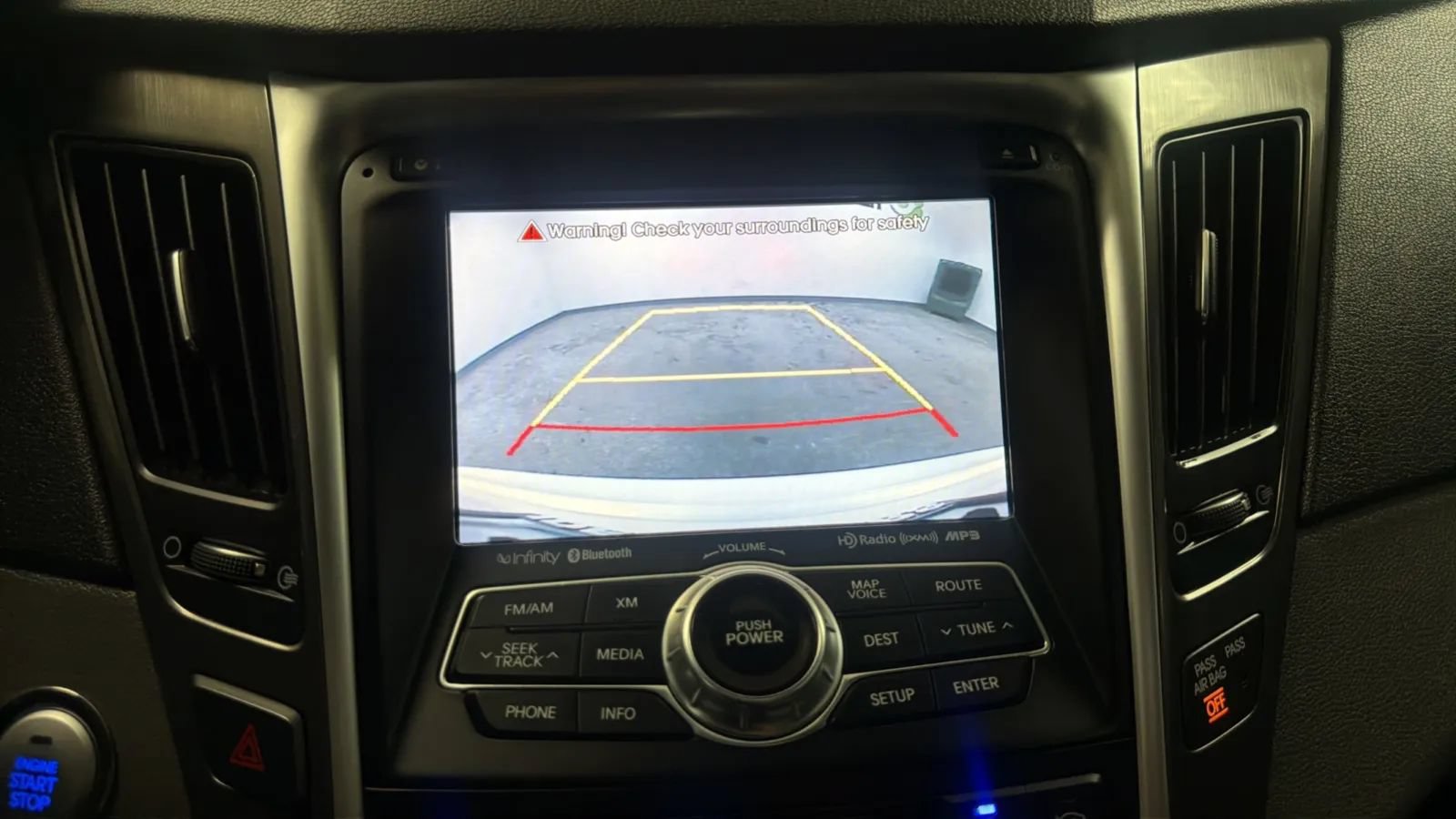 Used 2014 Hyundai Sonata Limited w/ Panoramic Sunroof Package 02 FWD image 14