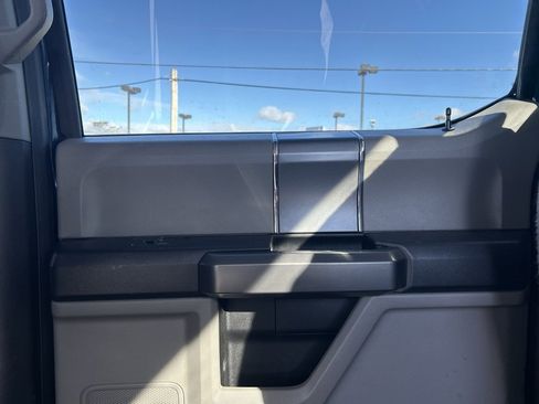 Used 2019 Ford F350 XLT w/ XLT Premium Package image 30