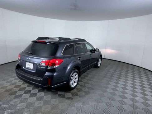 Used 2013 Subaru Outback 2.5i Premium w/ Popular Pkg 1B AWD/4WD image 8