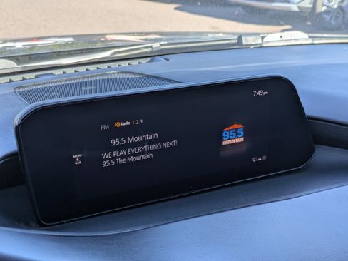 Used 2024 MAZDA MAZDA3 s image 22