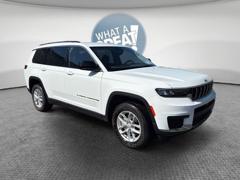 Used 2023 Jeep Grand Cherokee L Laredo AWD/4WD image 1