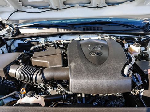 Certified 2023 Toyota Tacoma TRD Sport image 14