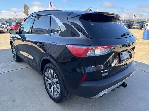 Certified 2022 Ford Escape Titanium w/ Class II Trailer Tow Package image 7