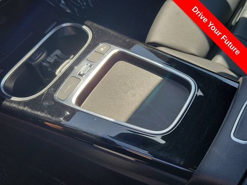 Used 2025 Mercedes-Benz CLA 250 image 17