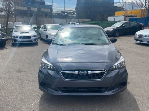Used 2018 Subaru Impreza 2.0i image 2