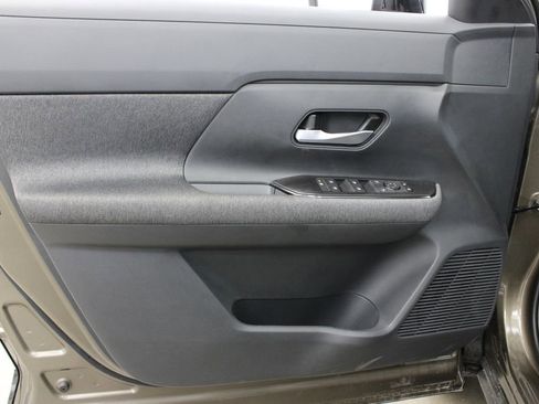 New 2026 Nissan Kicks SV w/ SV Premium Package image 15