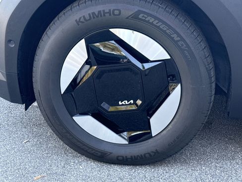 New 2026 Kia EV9 Wind image 32