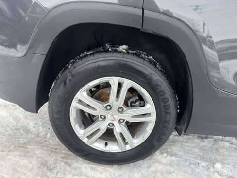 Used 2018 GMC Terrain SLE w/ Driver Convenience Package image 10