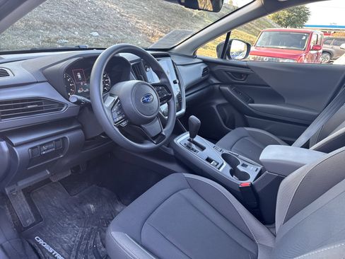 Certified 2025 Subaru Crosstrek 2.0i Premium image 24