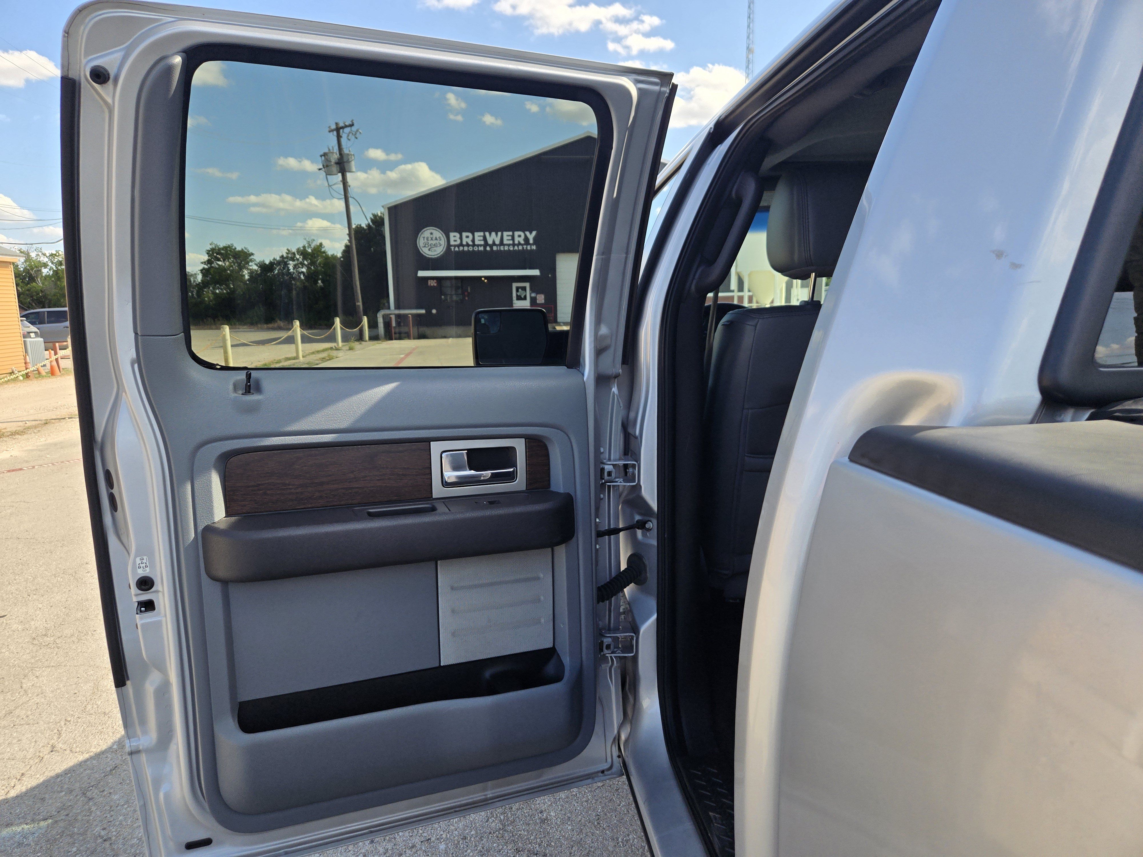Used 2013 Ford F150 Lariat w/ Mid Equipment Group AWD/4WD image 5
