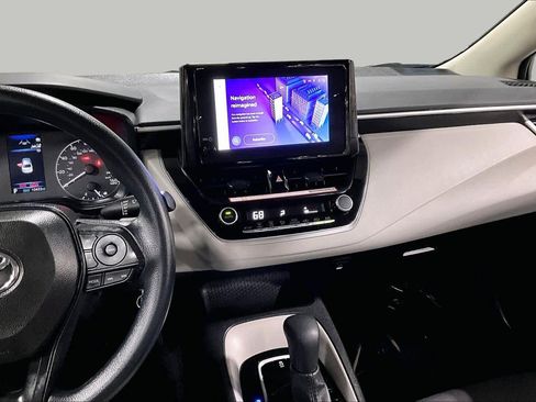 Certified 2025 Toyota Corolla LE FWD image 7