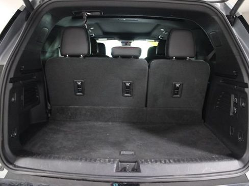 Used 2025 Chevrolet Traverse RS AWD/4WD image 14