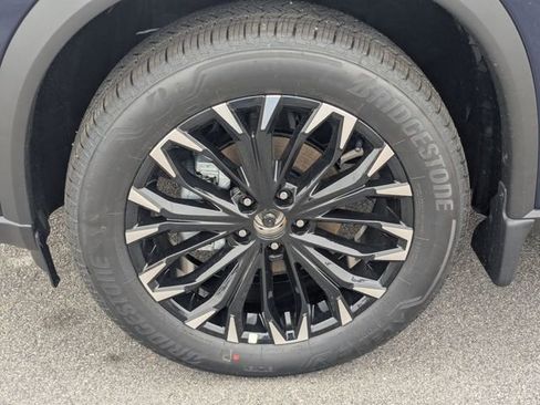 New 2026 Nissan Rogue SV FWD image 10