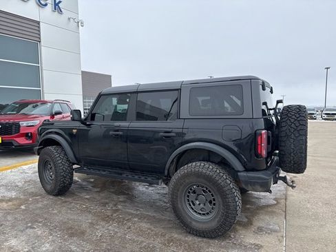 Used 2021 Ford Bronco Badlands image 5