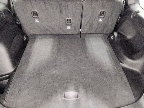 Certified 2023 Jeep Grand Cherokee Altitude image 32