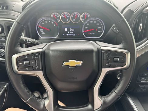 Used 2021 Chevrolet Silverado 1500 LTZ w/ LTZ Premium Package AWD/4WD image 15