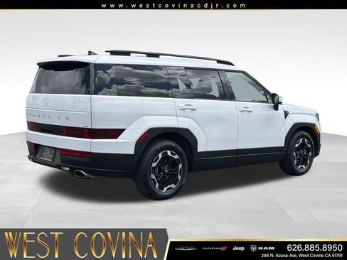 Used 2025 Hyundai Santa Fe SEL AWD/4WD image 7