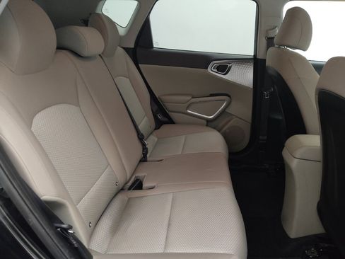 Used 2022 Kia Soul LX FWD image 19