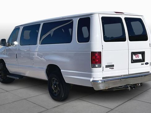 Used 2009 Ford E-350 and Econoline 350 XLT image 11