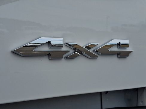 Used 2024 RAM 2500 Tradesman w/ Chrome Appearance Group AWD/4WD image 30