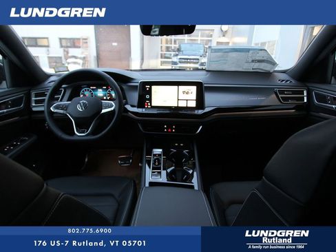 New 2026 Volkswagen Atlas Cross Sport SEL R-Line image 2