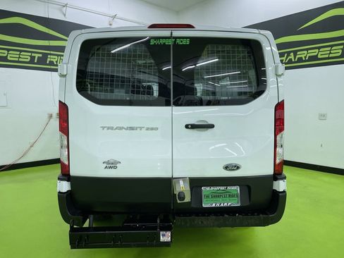 Used 2022 Ford Transit 250 Low Roof AWD image 8