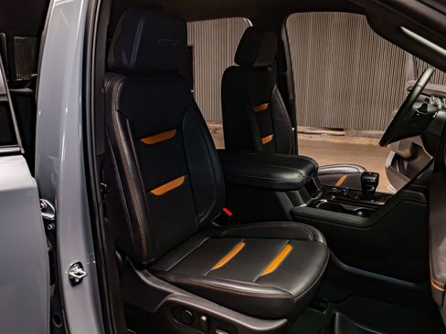 Used 2025 GMC Sierra 1500 AT4 w/ Technology Package image 28