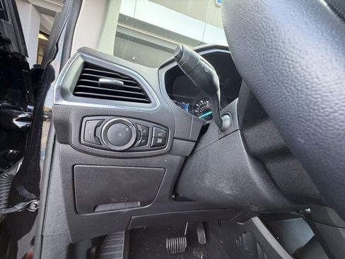 Used 2024 Ford Edge Titanium image 13