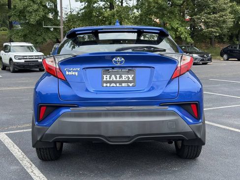 Used 2020 Toyota C-HR LE FWD image 20