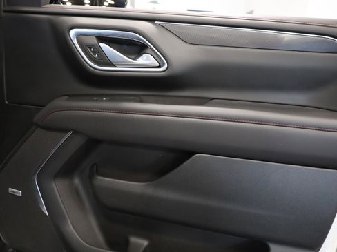 Used 2022 Chevrolet Tahoe RST w/ Luxury Package image 39