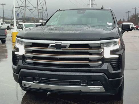 Certified 2022 Chevrolet Silverado 1500 High Country w/ Technology Package image 7